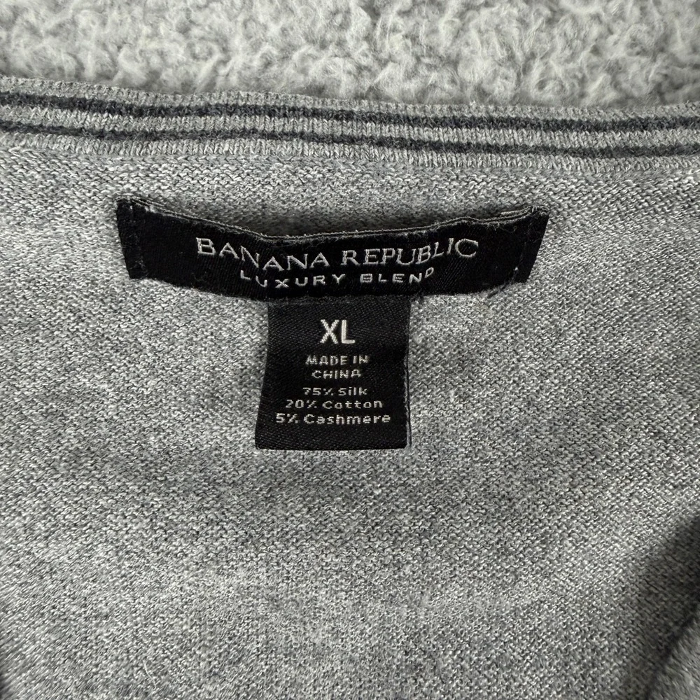 Banana Republic Sweater Mens XL Gray V Neck Long‎ Sleeve Silk Cashmere Blend